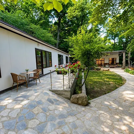 Будинок відпочинку Lipite Sea View Homes *